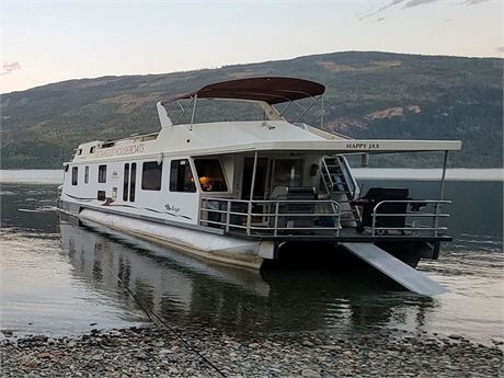 3 Night M65 Houseboat Trip during the 2027 Season on KamloopsBids