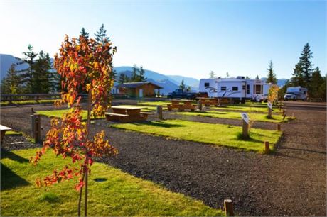 1 Night RV Stay with 2 x 9 Hole Rounds at Chinook Cove Golf on KamloopsBids